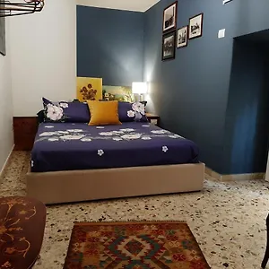 https://casa-famoso.catania-hotels.net