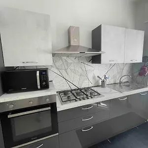 https://appartamento-centrale-con-ampio-balcone.hotelitalianriviera.com